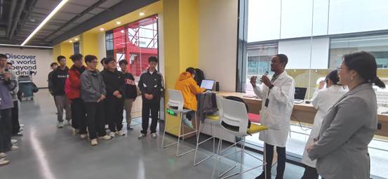 6cf598eb6f4c9bd1786d3832e589963f